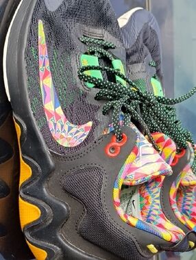 New With Out Tags/Nike Women's Size 8 Youth 6.5